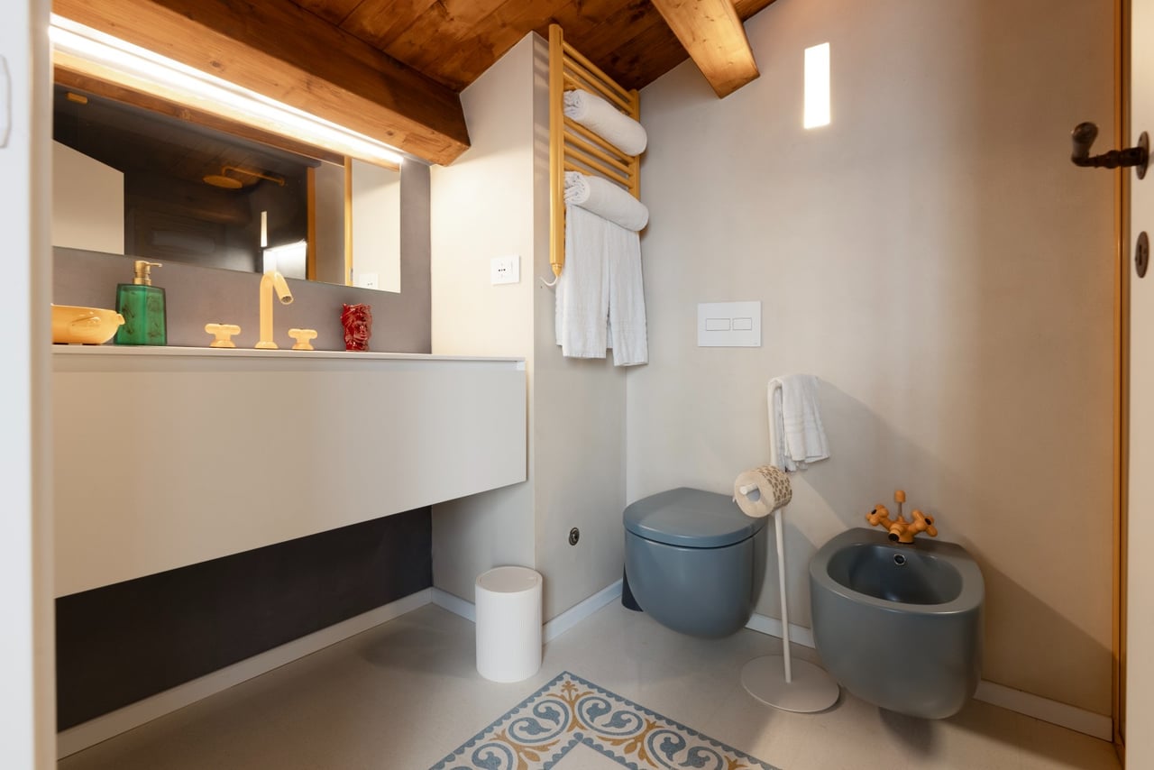 Suite Ntoni 3/8