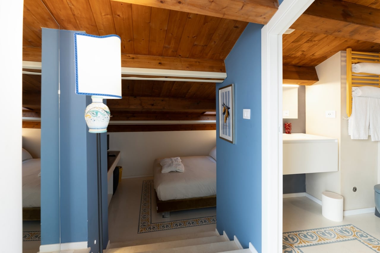 Suite Ntoni 6/8